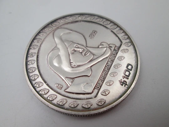 100 pesos United Mexican States coin. Eagle Warrior. Ounce pure sterling silver. 1992