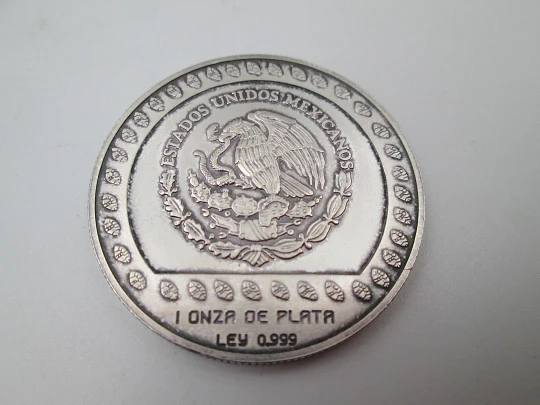 100 pesos United Mexican States coin. Eagle Warrior. Ounce pure sterling silver. 1992