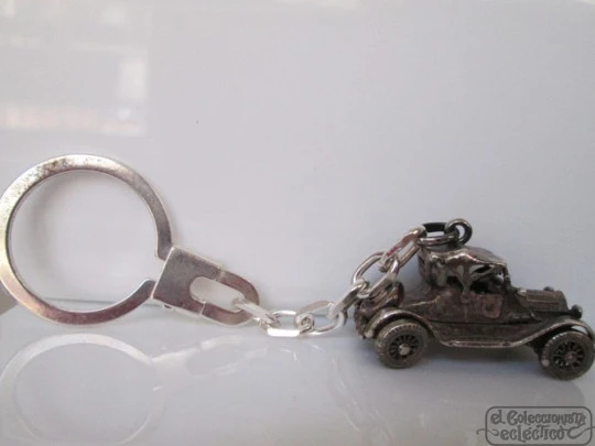 925 sterling silver keychain. Ford T car. 1970's. Spain