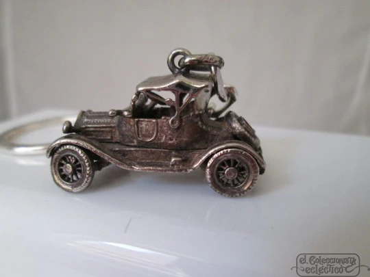 925 sterling silver keychain. Ford T car. 1970's. Spain