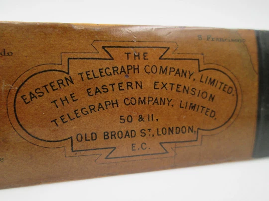 Abrecartas / pasapáginas mapamundi madera. Eastern Telegraph. Londres, 1891