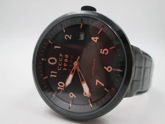 Akula CCCP 1980 Blued steel in black. Automatic. Calendar. Original box