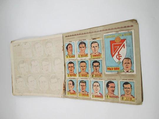 Album Eighth Cards Culture and Sports. Bruguera, 1940. Drop-down