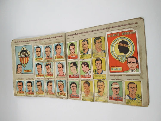 Album Eighth Cards Culture and Sports. Bruguera, 1940. Drop-down