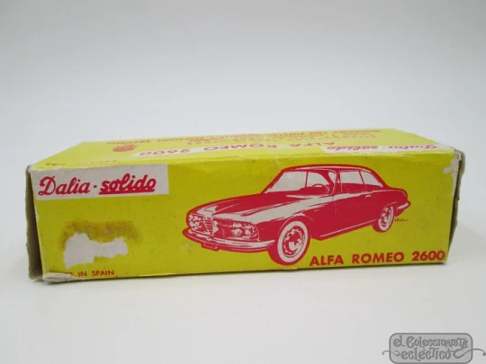 Alfa Romeo 2600. Dalia-solido. Caja. Coche a escala 1/43. Años 60