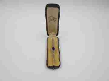Alfiler joyería. Oro amarillo y platino. Zafiro y diamantes. 1900