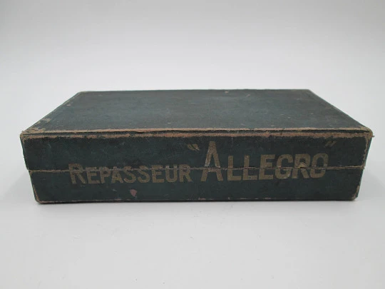 Allegro razor blade sharpening machine. 1950's. Silver-plated