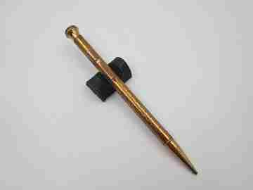 Alpco New York mechanical pencil. Gold plated. Geometric pattern. Twist system
