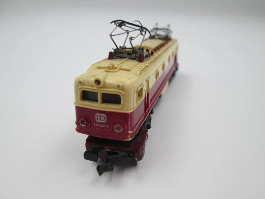 Alsthom DB train locomotive. Ibertren. Spain. White & red. N Scale. 1970's Alsthom DB train locomotive. Ibertren. Spain. White & red. N Scale. 1970's