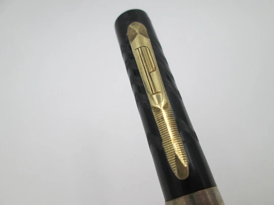 American mechanical pencil. Black hard rubber and metal trims. Twist system. 1930's