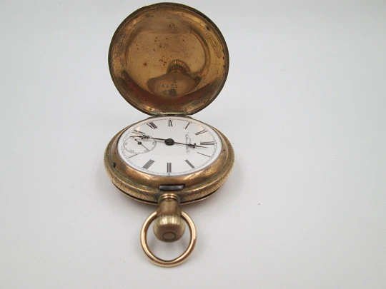 American Waltham hunter-case pocket watch. Gold plated. Stem-wind / pin-set. 1890's