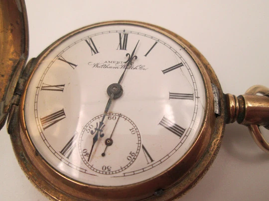 American Waltham hunter-case pocket watch. Gold plated. Stem-wind / pin-set. 1890's