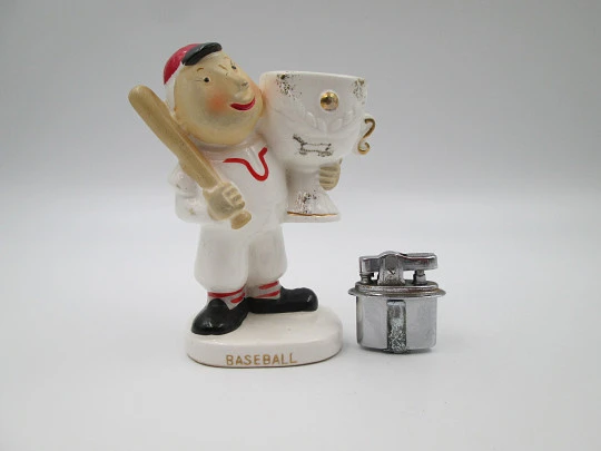 Amico figurative table petrol lighter. Baseball player with trophy porcelain. Japan. 1962