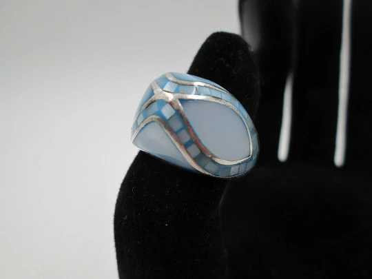 Anillo para mujer. Plata de ley 925 y esmalte azul celeste