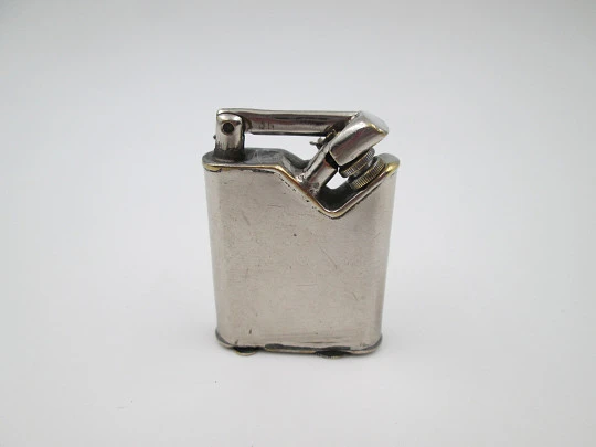 Antique lift arm gasoline pocket lighter. Chromed plated metal. Europe. 1930's