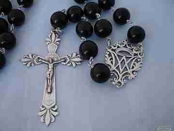 Antique rosary. Silver and jet. 83 grams. 64 cm long. 20th century