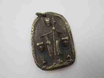 Apostle Santiago bronze medal. High relief. Ring on top. Spain. 1970's