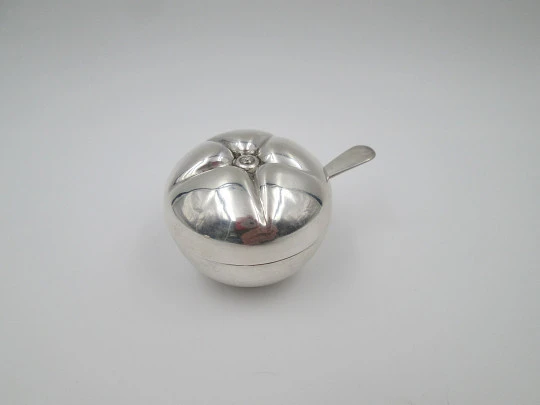 Apples pair of salt & sugar shakers. 925 sterling silver. Malde Jewelry. 1980's