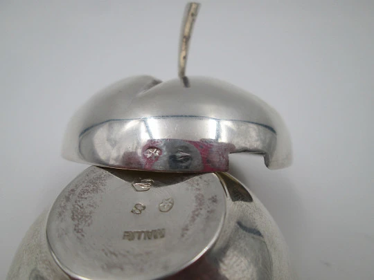 Apples pair of salt & sugar shakers. 925 sterling silver. Malde Jewelry. 1980's