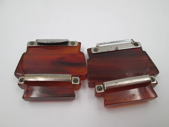 Art deco ladie's amber bakelite belt buckle. Geometric design. Silver metal details. 1930's