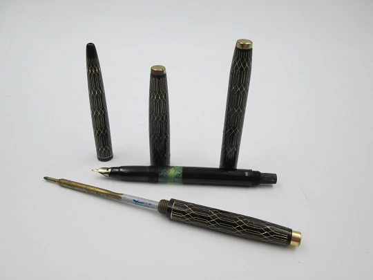 Art Deco writing set. Fountain pen & ballpoint pen. Leather case. 1940's