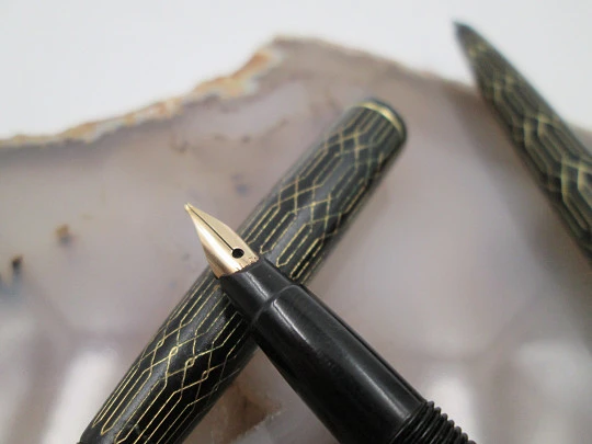 Art Deco writing set. Fountain pen & ballpoint pen. Leather case. 1940's