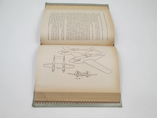 Arte Militar Aéreo. Academia de Aviación. Láminas y dibujos negro. Manuel Martínez