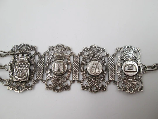 Articulated openwork bracelet. Sterling silver. Shield & Paris scenes Articulated openwork bracelet. Sterling silver. Shield & Paris scenes