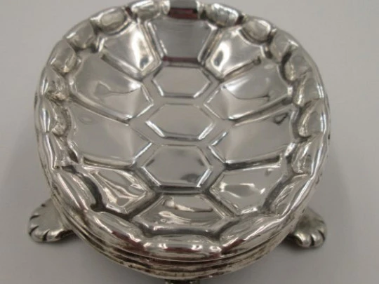 Ashtray. Turtle shape. Sterling silver. Five shells. Circa 1970's