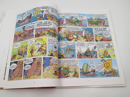 Astérix, el mal trago de Obélix. Texto e ilustraciones Uderzo. Editorial Planeta. 1996