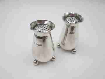 Atkin Brothers pair salt shakers. 925 sterling silver. United Kingdom. 1910's
