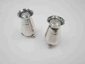 Atkin Brothers pair salt shakers. 925 sterling silver. United Kingdom. 1910's