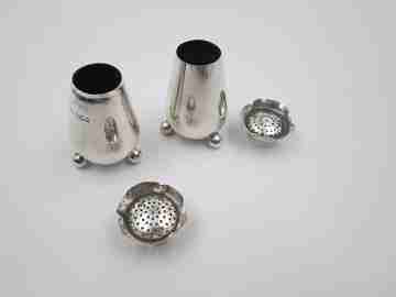 Atkin Brothers pair salt shakers. 925 sterling silver. United Kingdom. 1910's