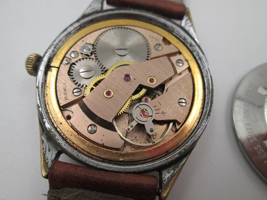 Atlantic Worldmaster Original. Metal cromado y acero inoxidable. Cuerda manual. 1960