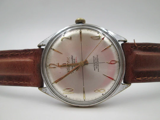 Atlantic Worldmaster Original. Metal cromado y acero inoxidable. Cuerda manual. 1960