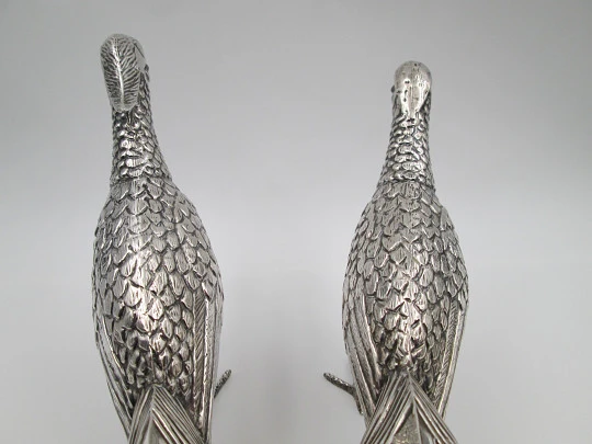 Atractiva pareja de faisanes ornamentales. Plata de ley 925 milésimas. España. 1970