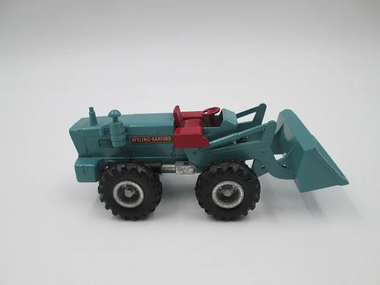 Aveling-Barford tractor shovel. Lesney. Matchbox series No. 10. England. 1963