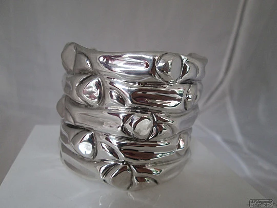 Bangle. 925 Sterling silver. Trunk with veins and knots. Mexico