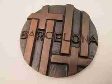 Barcelona town copper medal. High relief. Subirach engraver. FNMT, 1973. Spain