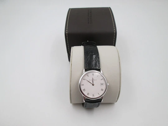 Baume & Mercier Classic unisex wristwatch. 18k white gold. Quartz. 1990's. Original box
