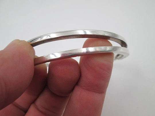 Bayanihan women's double ring bracelet. 925 sterling silver. USA. 1980's