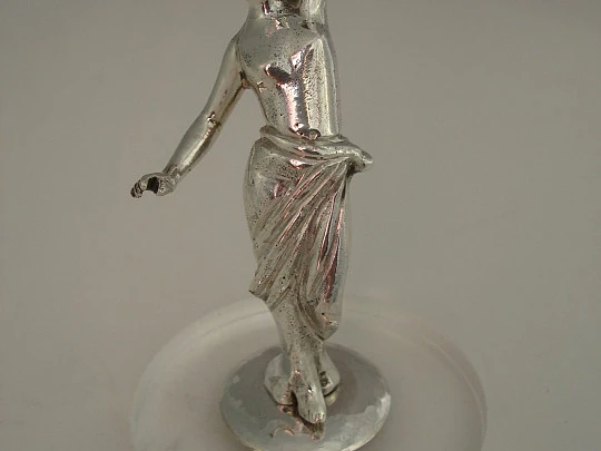 Bella escultura. Plata maciza de ley. Mujer clásica. Base metacrilato