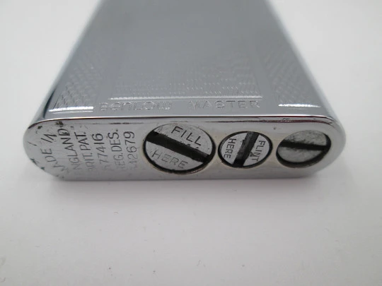 Benlow Master automatic pocket petrol lighter. Silver plated metal. Box and cover. 1950's