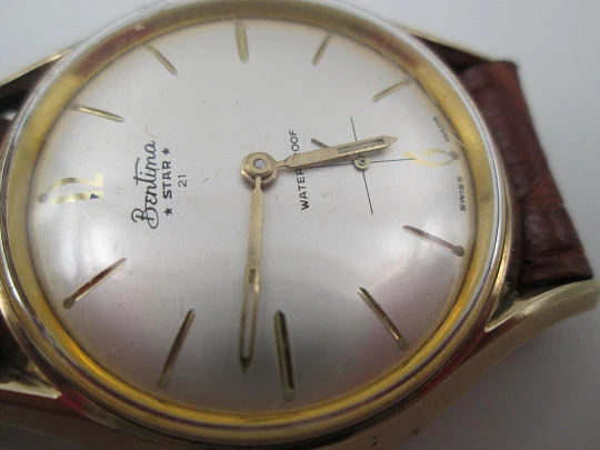 Bertina Star. 9 karat yellow gold. Manual wind. Small second hand. 1950's