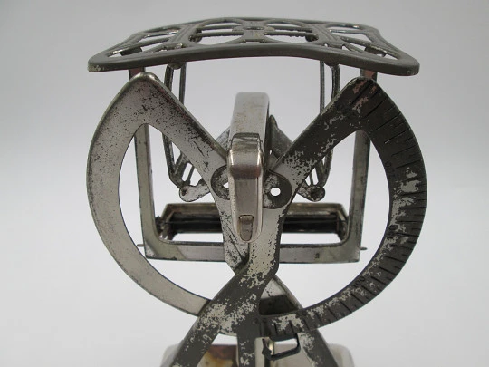 Bilaterale letter scale / Table postman scale. 1940's. Germany. Silver metal Bilaterale letter scale / Table postman scale. 1940's. Germany. Silver metal
