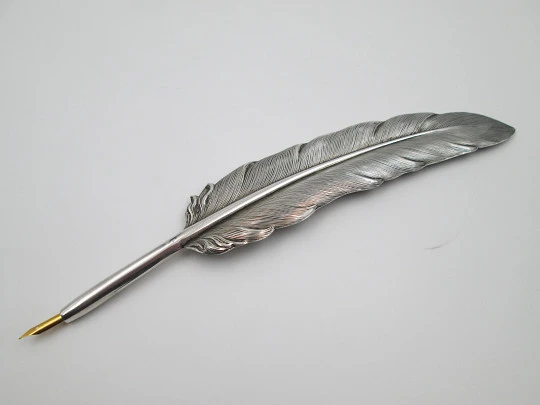 Bird's feather shape dip pen. 925 sterling silver. Pedro Duran. Golden nib. 1980's