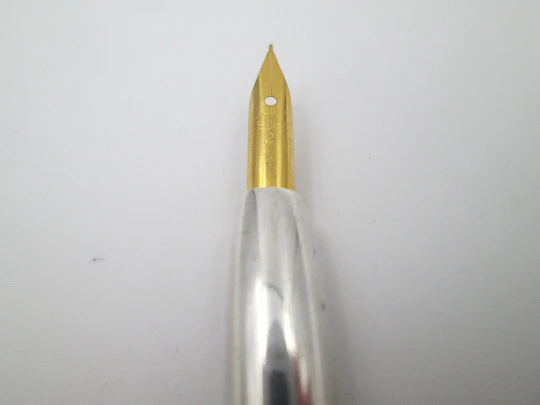 Bird's feather shape dip pen. 925 sterling silver. Pedro Duran. Golden nib. 1980's
