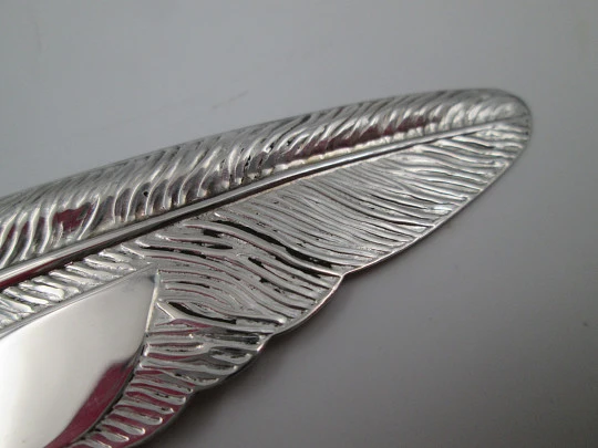 Bird's feather shape dip pen. 925 sterling silver. Perry & Co steel fine nib. 1980's