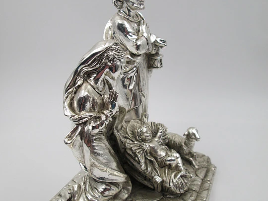Birth of Jesus laminated sterling silver sculpture. Aurelio Alabardi. Italy. 1980's