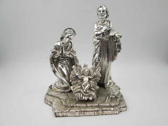 Birth of Jesus laminated sterling silver sculpture. Aurelio Alabardi. Italy. 1980's